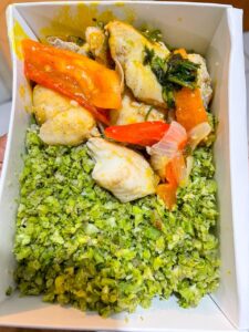 MOQUECA DE PEIXE COM FAROFA LOW CARB (300g)